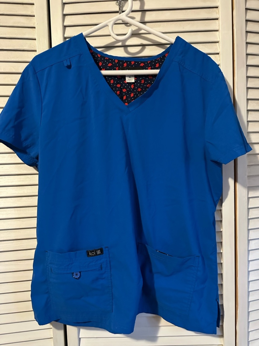 koi Women's V-Neck Scrub Top - Bright Blue